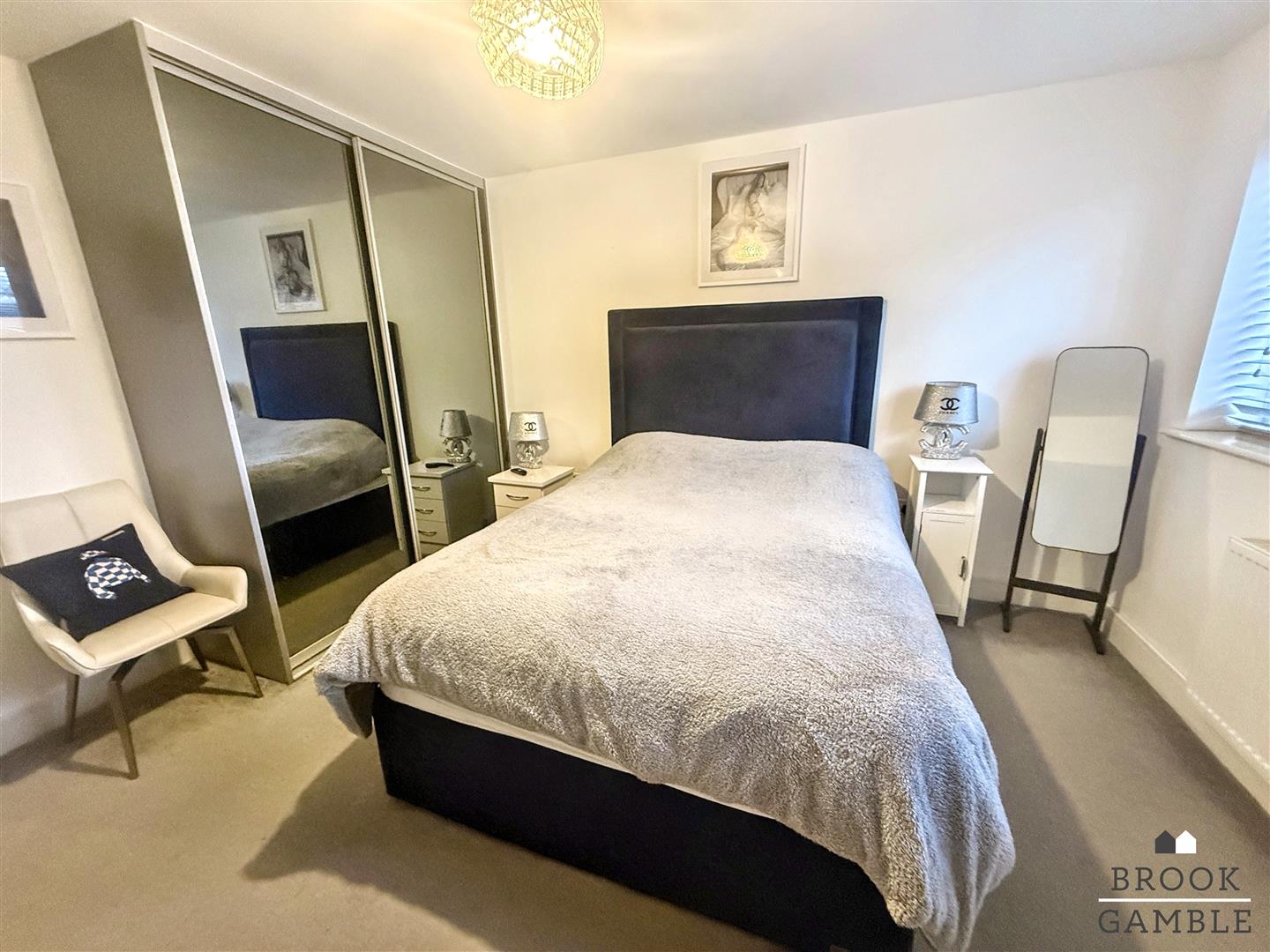 3 Bedroom House - Detached. Finchley Place in Eastbourne,  6